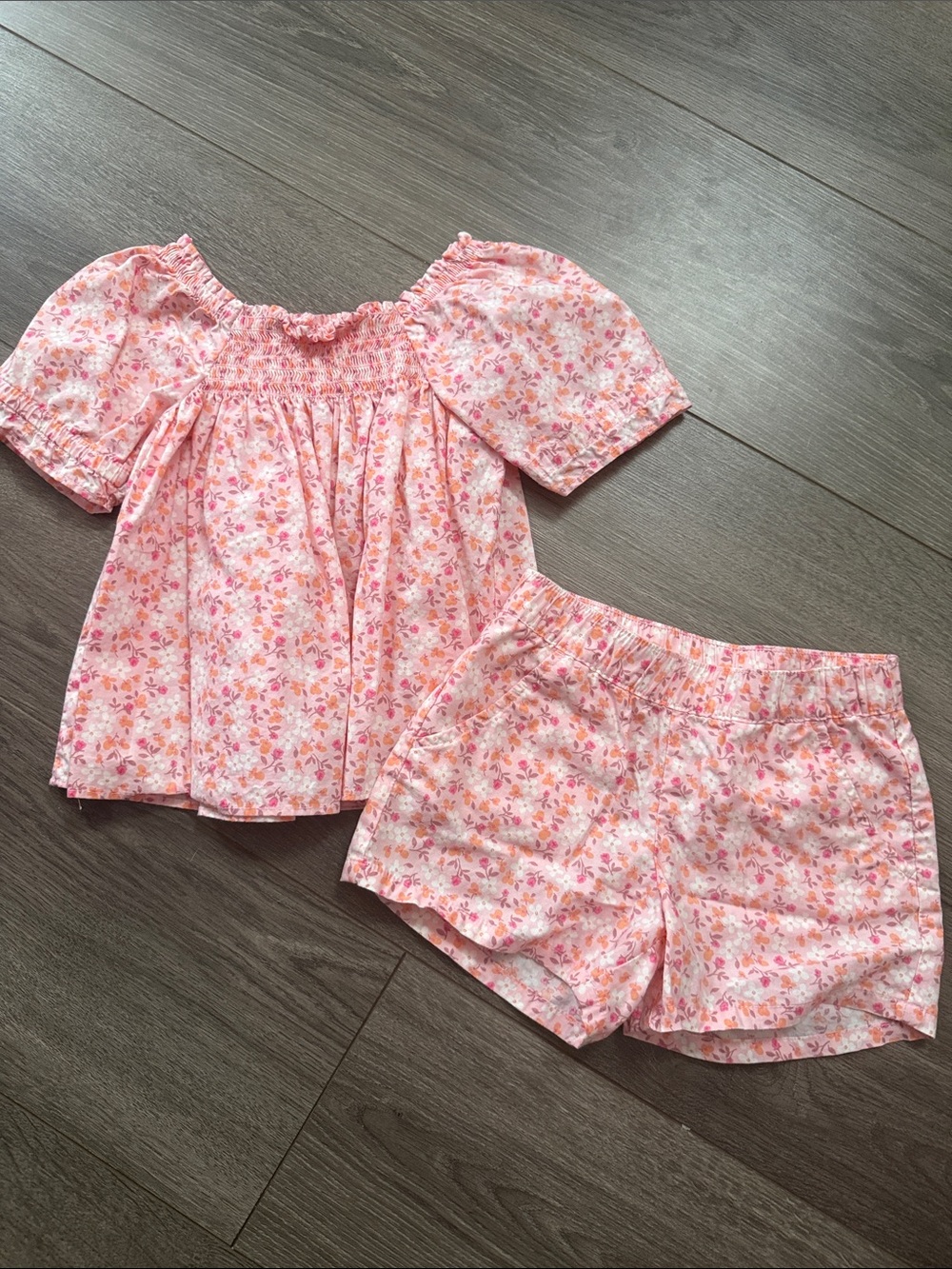 Cat & Jack Pink Floral Short-Sleeve Smocked Top & Shorts Pajama Set